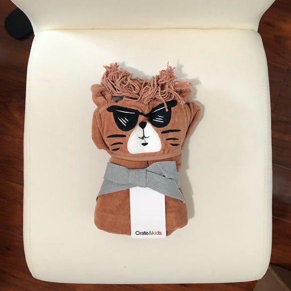 Crate & Barrel Fox Hooded Baby Towel - Picture 7 of 10